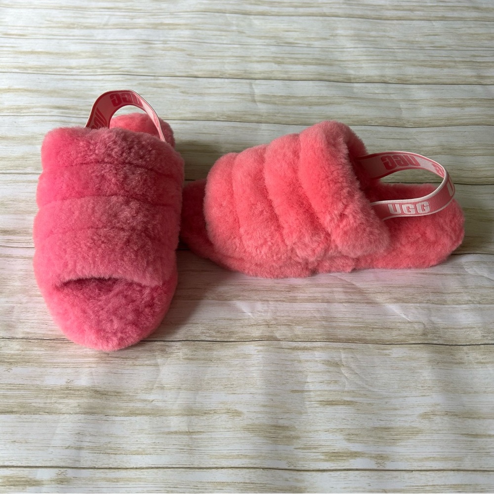 NWOB UGG Fluff Yeah Pink Rose Slide Size 8